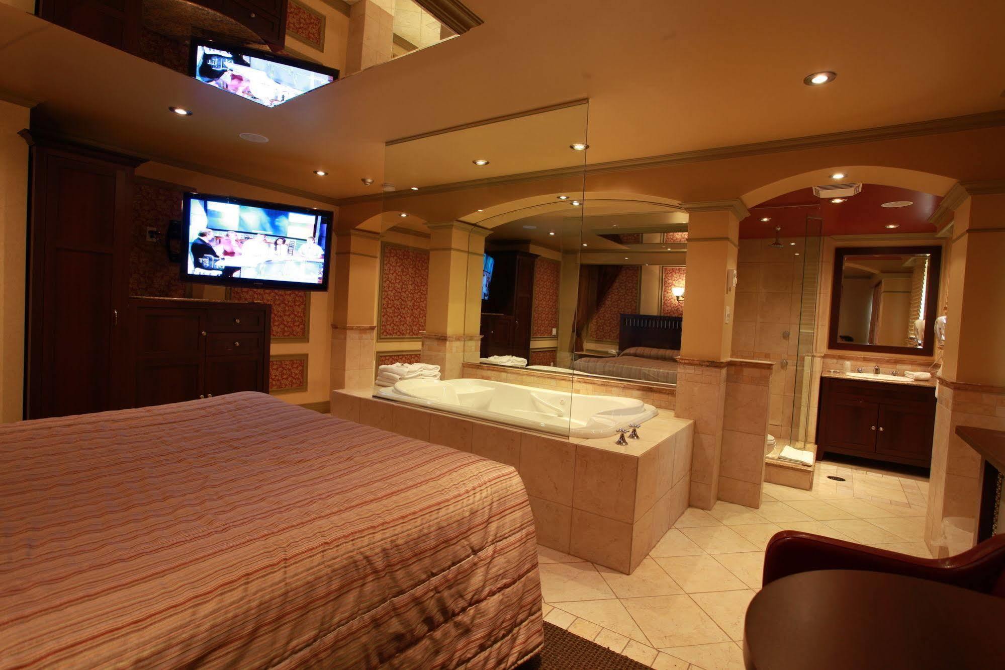 מונטריאול Hotel Le Chablis Cadillac מראה חיצוני תמונה